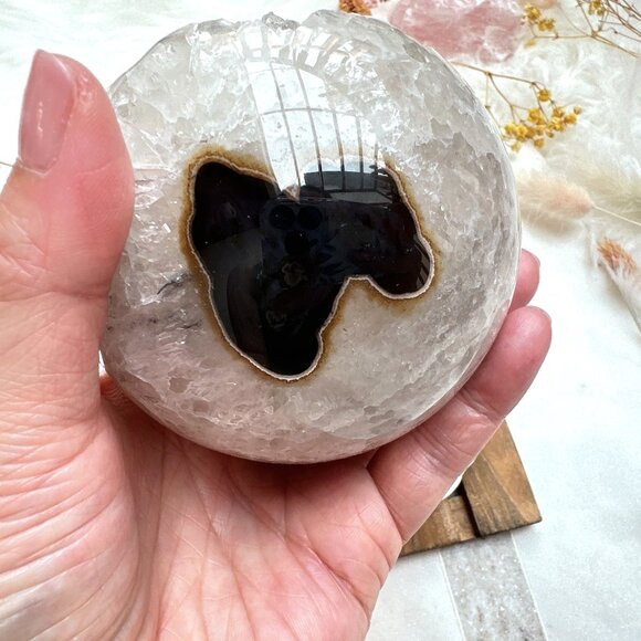 Gorgeous Large Agate Sphere with Druzy - Picture 8 of 10